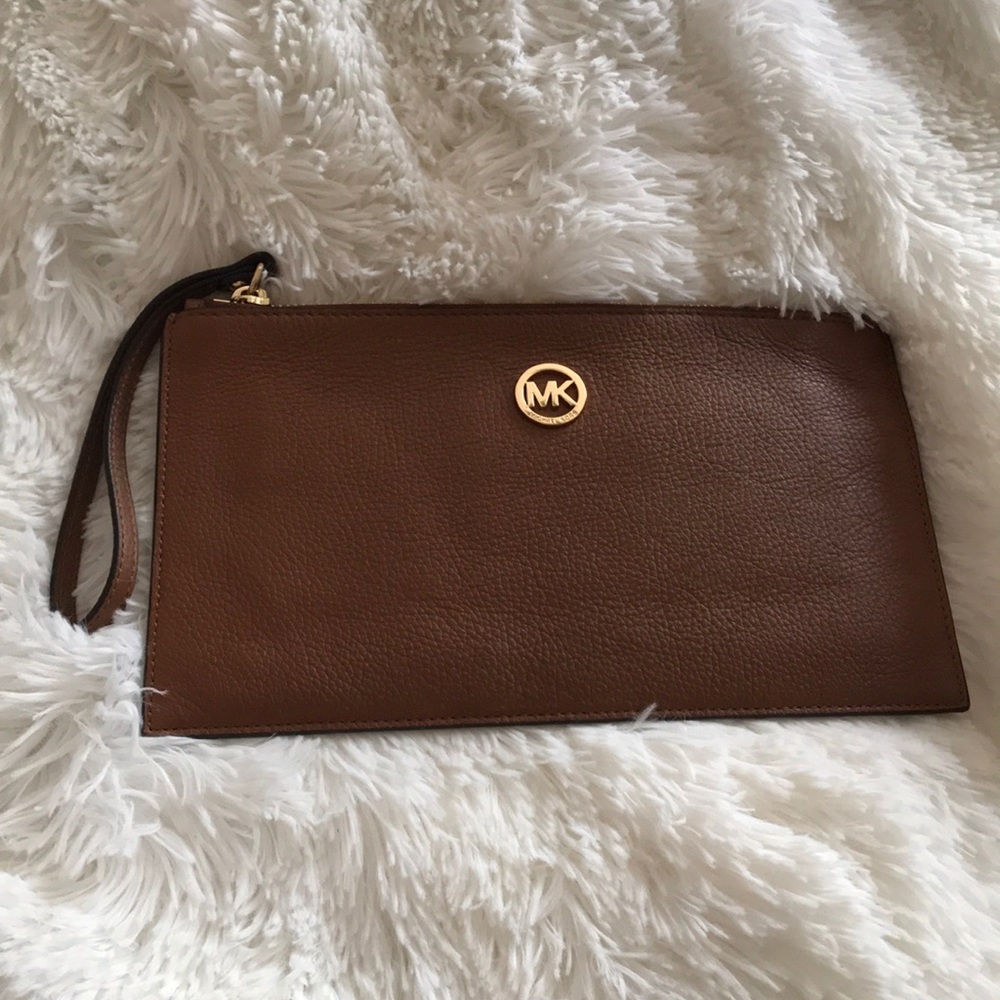 MK wristlet